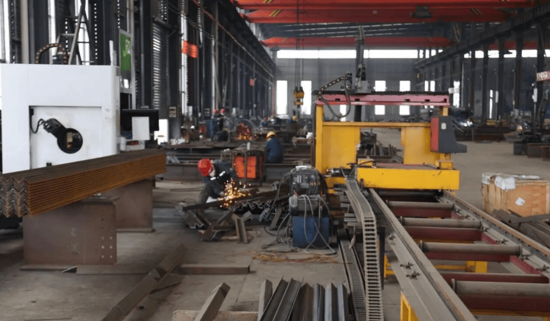 嘉魚鋼構(gòu)新紀(jì)元 年產(chǎn)能1萬(wàn)噸，產(chǎn)值1.3億元的機(jī)電工程設(shè)備生產(chǎn)基地